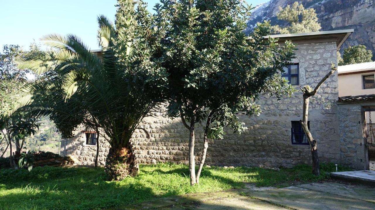 The Old Olive Mill House Villa Aegae Exterior photo